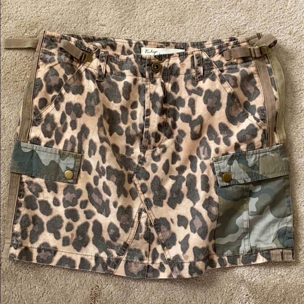 Mini skirt- never been worn